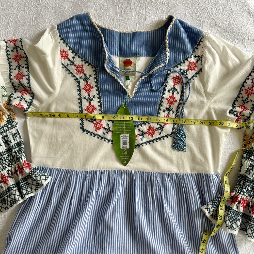 🥭FARM Rio Pineapple Beach Embroidered Maxi Dress - Picture 10 of 12